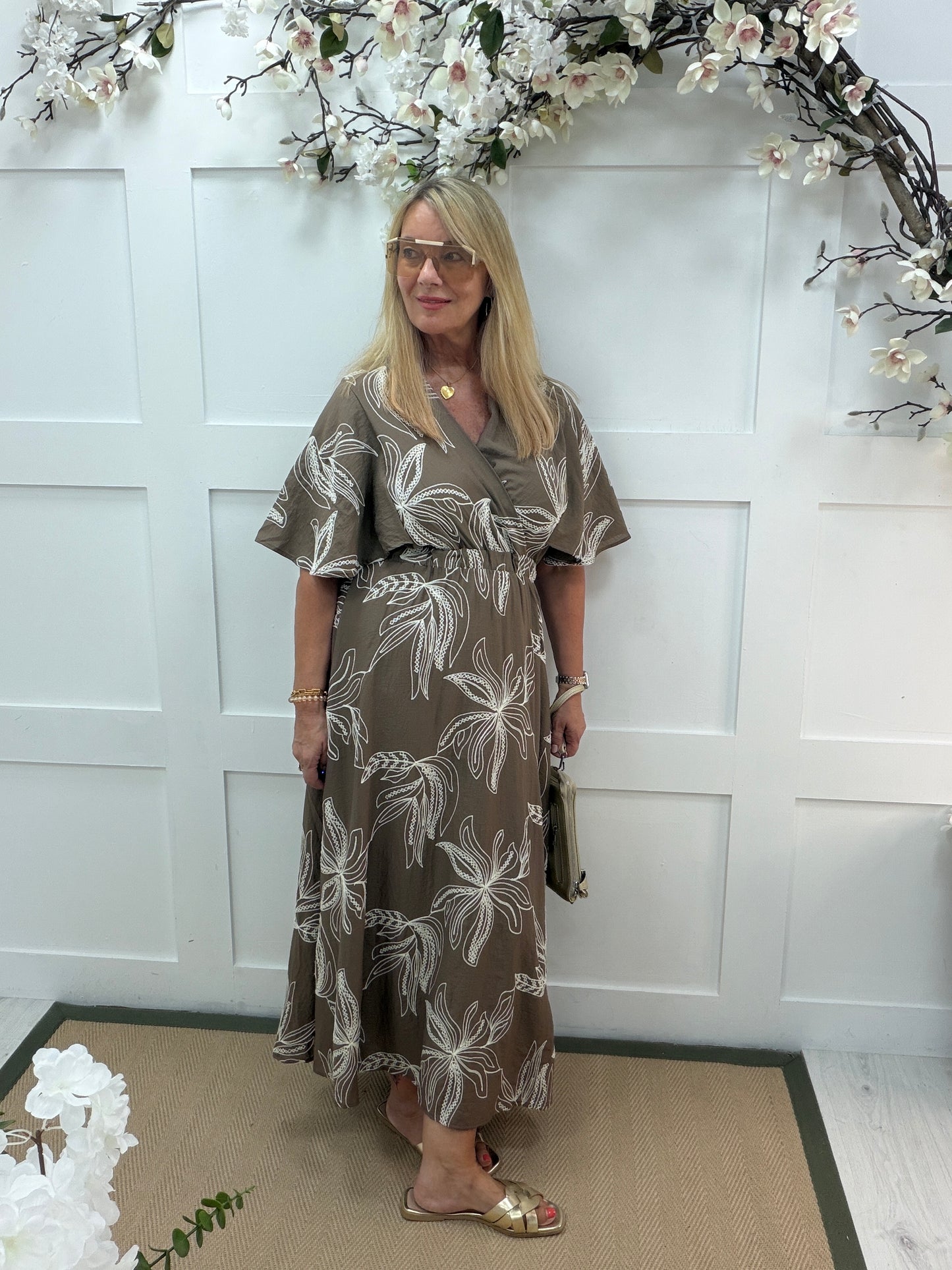 Verity: Floral embroidered maxi dress. One size: 10-16. 2 colours