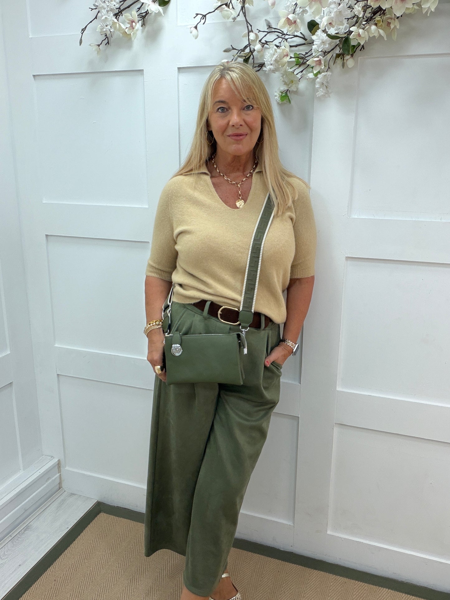 Verity: V neck collared short sleeve soft knit top. One size: 10-16. 5 colours