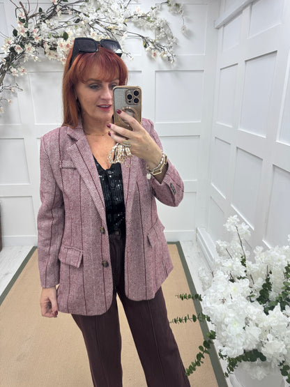 Bernie: Burgundy herringbone tweed blazer. One size: 12-16