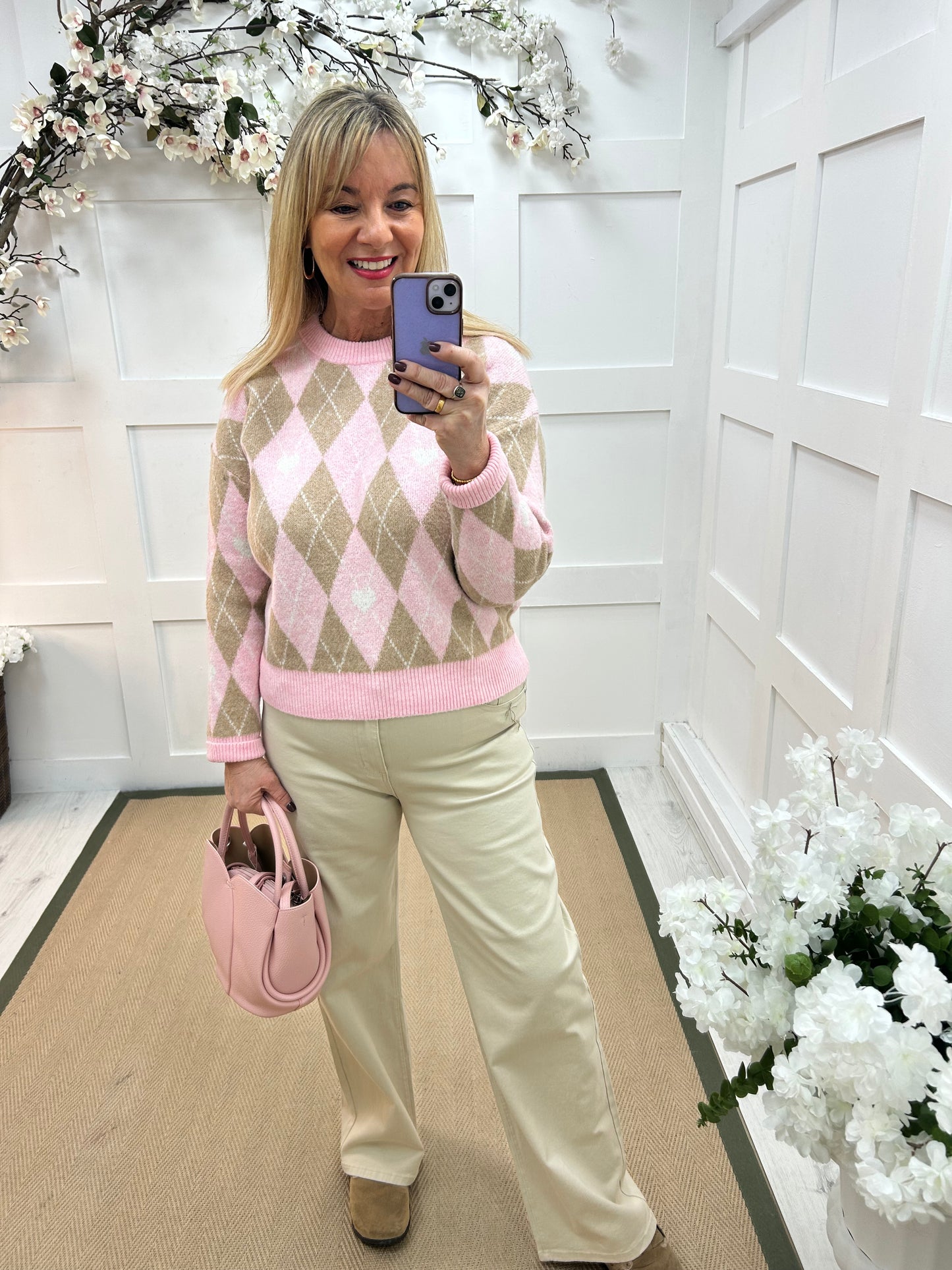 Allana: Beige & pink argyle knit top. One size: 10-18