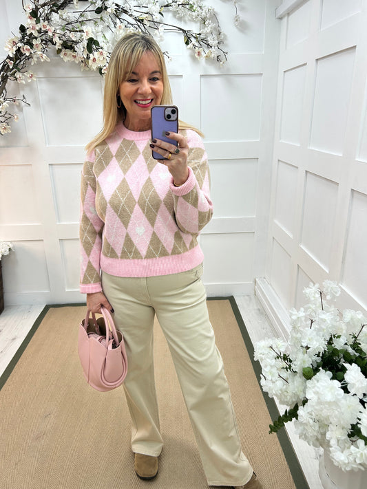 Allana: Beige & pink argyle knit top. One size: 10-18