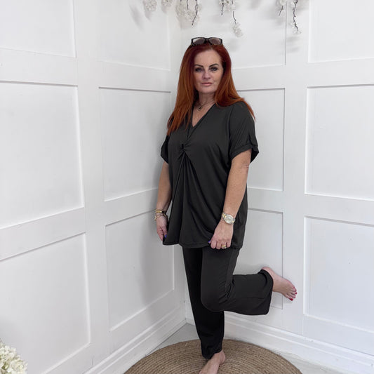 Amanda: Chocolate twist top co-ord set. One size: 10-16