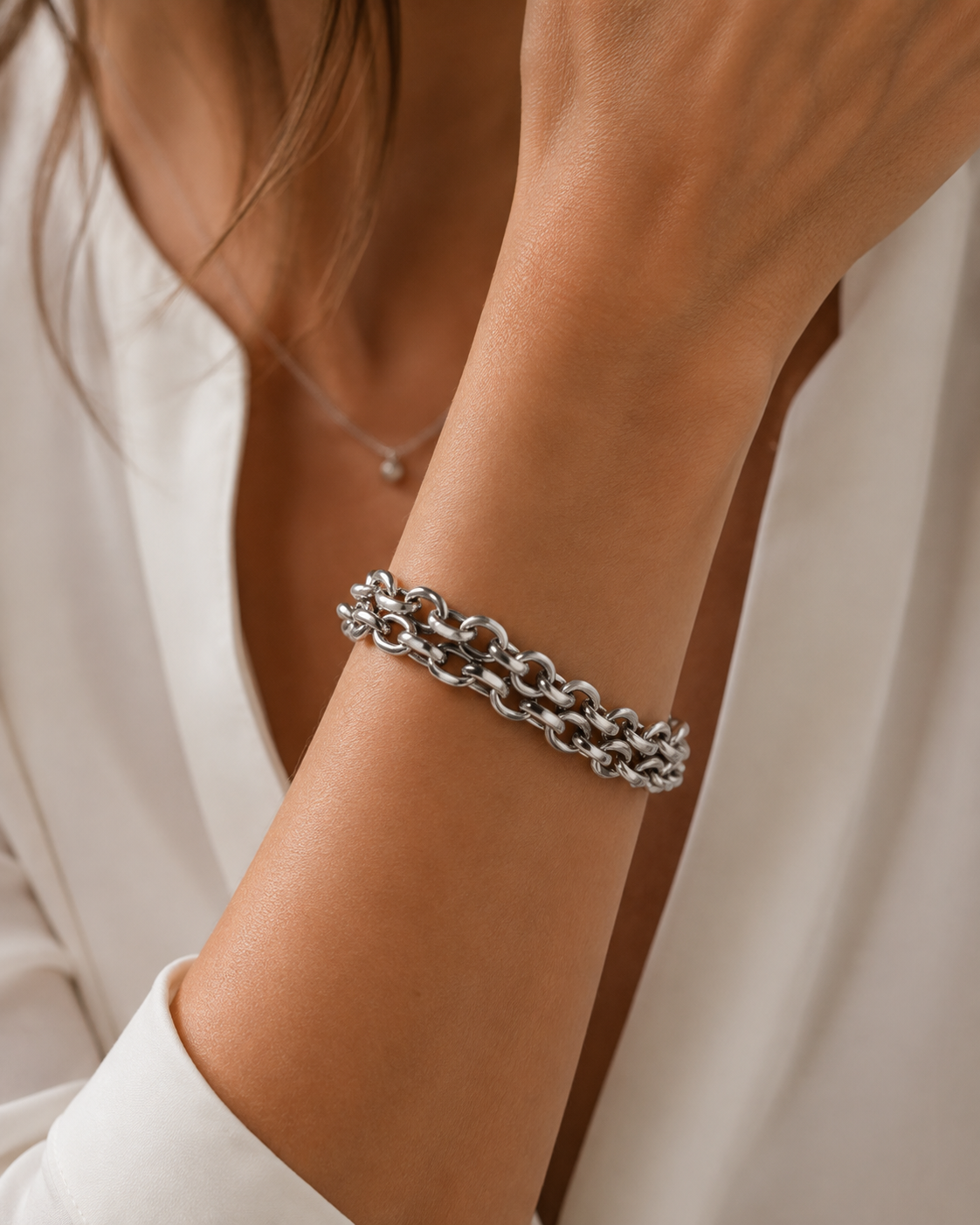 Renata: 18K gold plated chunky chain bracelet. 2 colours