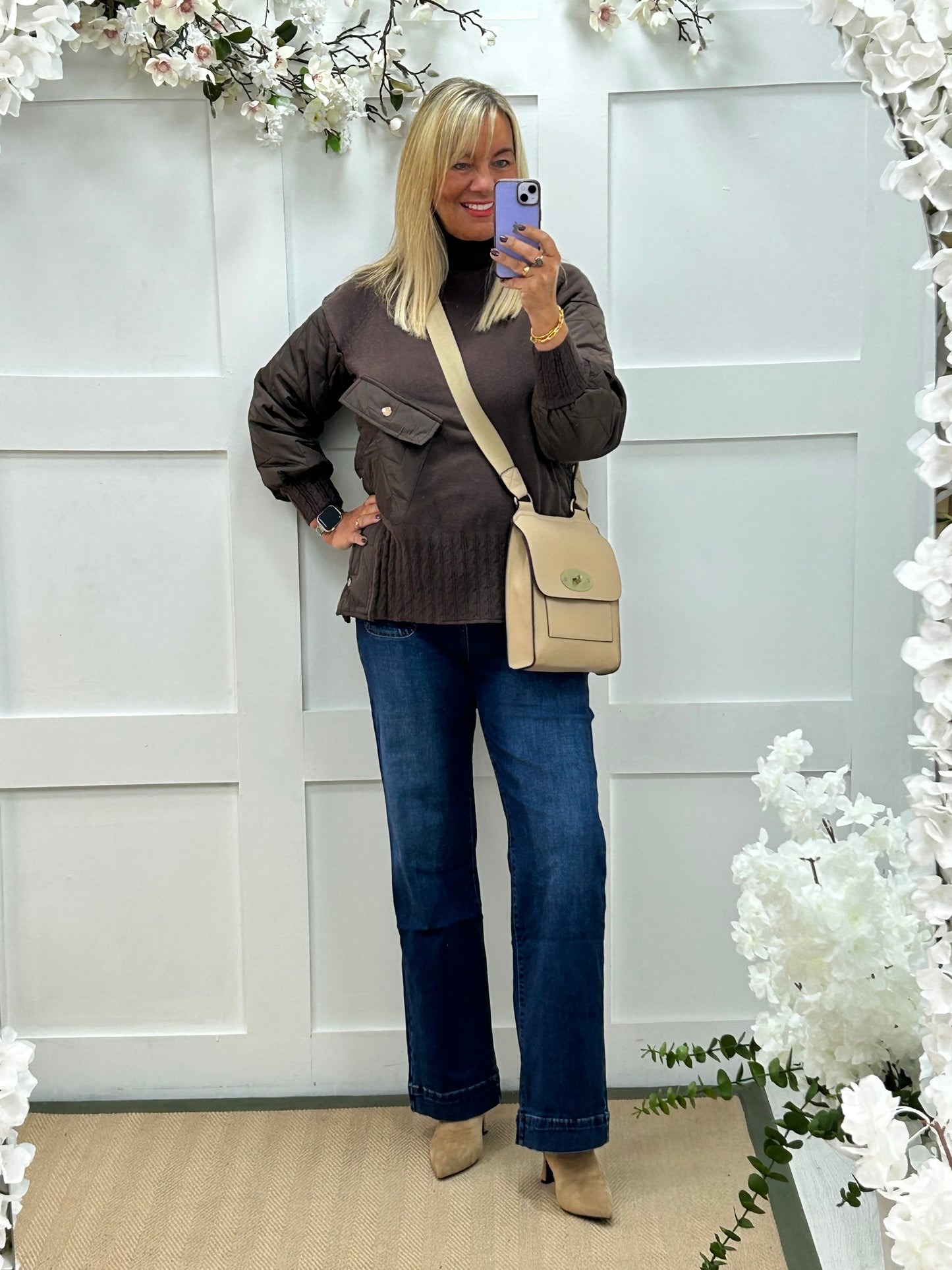 Harlo: Brown quilted sleeve neck top. One Sz: 12-18