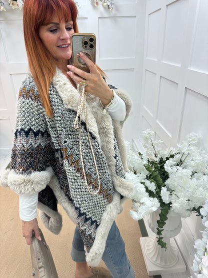 Paisley: Cream faux fur multicoloured cape. Free size