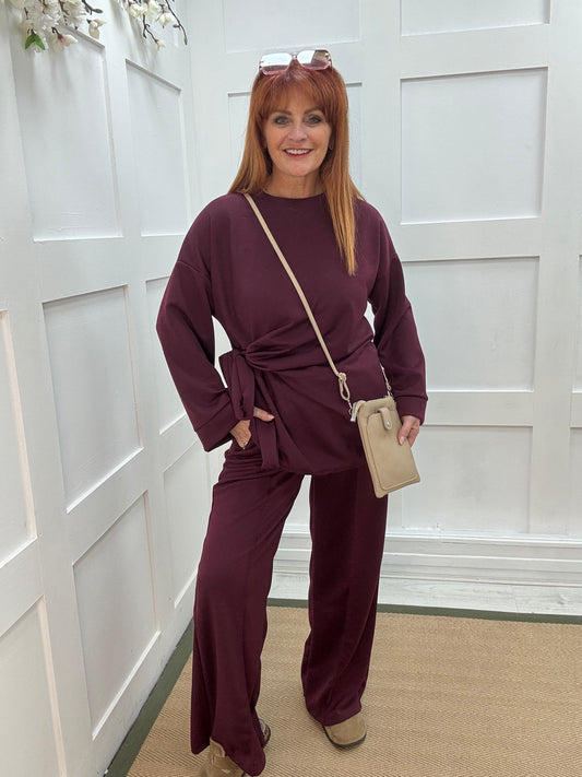 Piper: Burgundy loungewear set. One size: 14 - 20