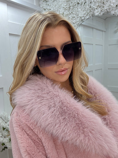 Mykonos: Baby pink oversized fashion sunglasses