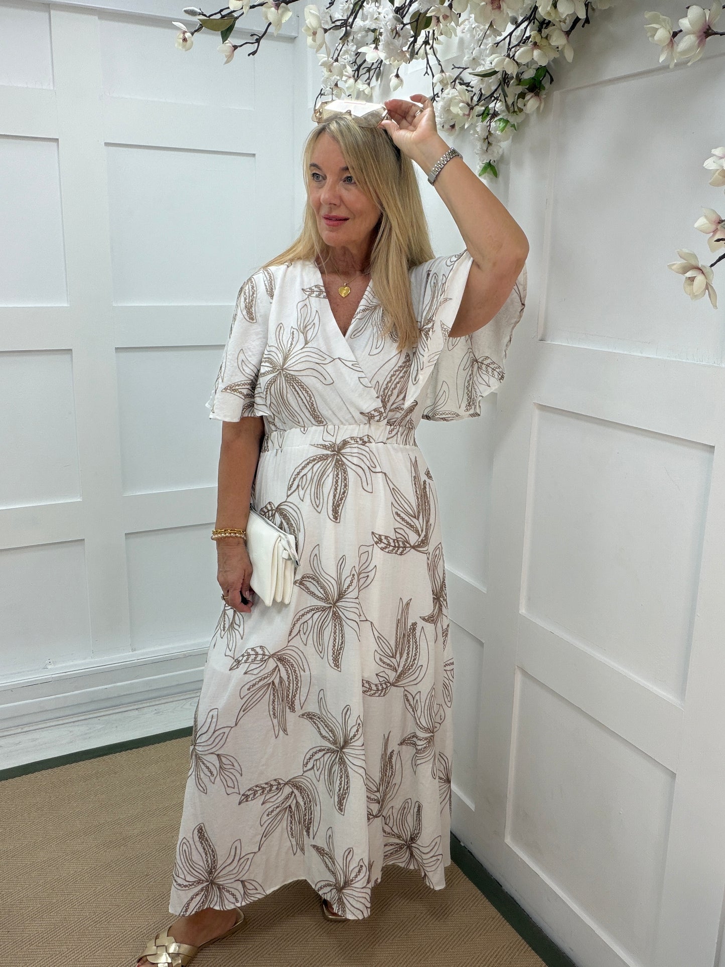 Verity: Floral embroidered maxi dress. One size: 10-16. 2 colours