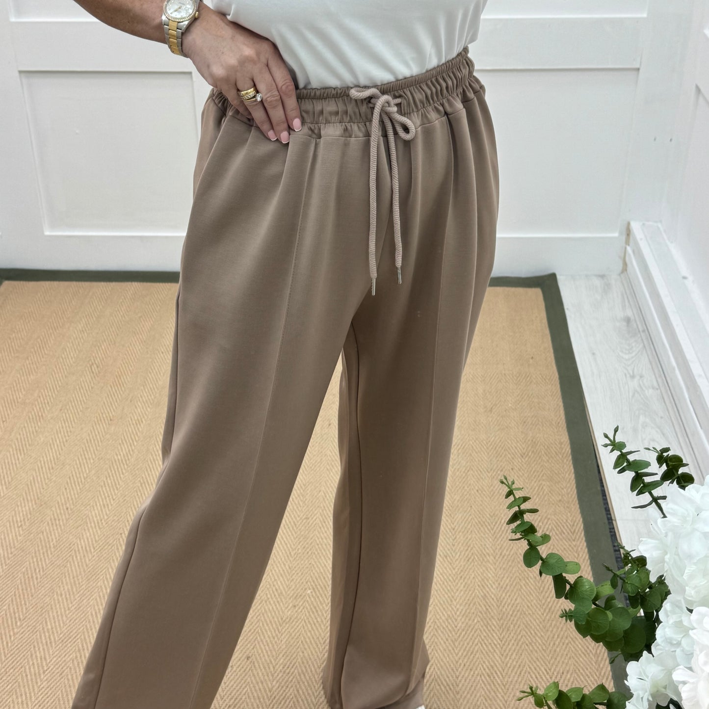 Trudy: Mocha stretchy wide leg pocket trousers. 2 sizes