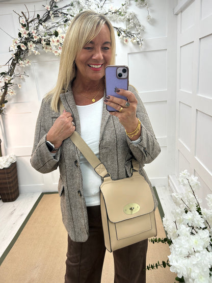 Bernie: Brown herringbone tweed blazer. One size: 12-16