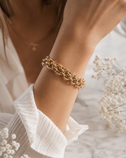 Renata: 18K gold plated chunky chain bracelet. 2 colours