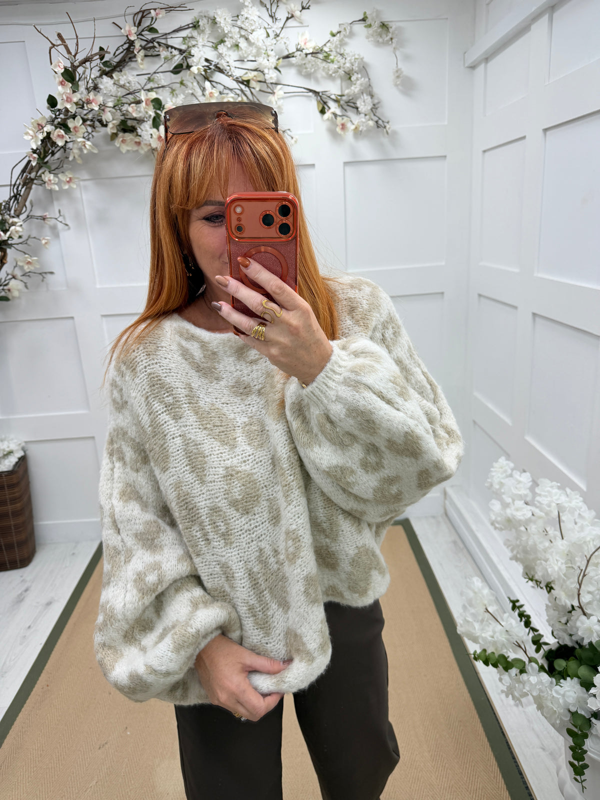 Lara: Leopard print chunky knit jumper. One size: 12-18. 2 colours