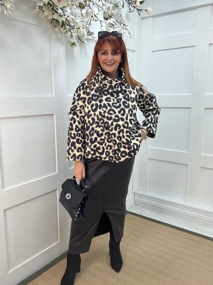 Molly: Cream & black leopard print short jacket. One size: 12-16/18