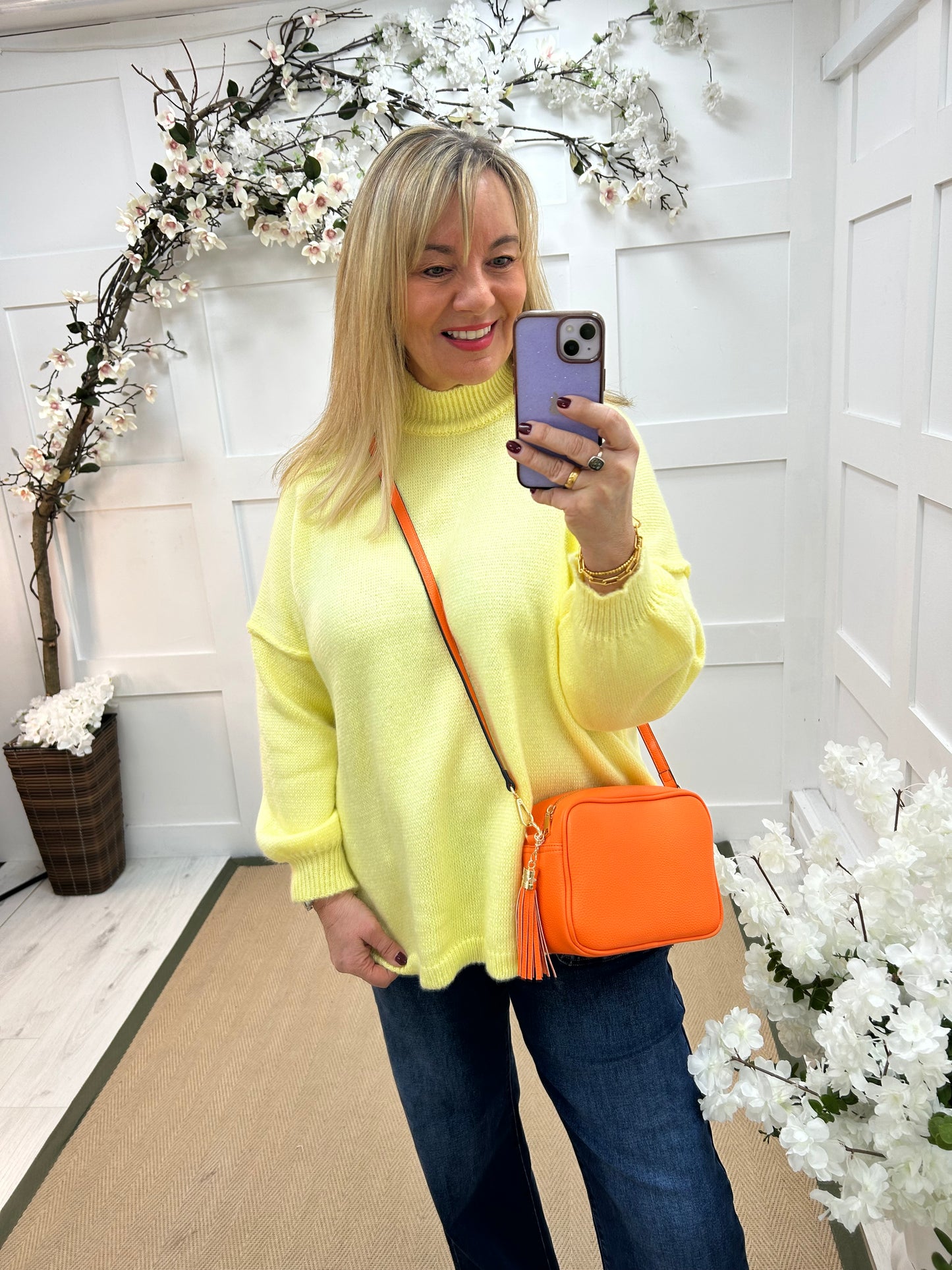 Amy: Lemon oversized knitted top. One Sz: 14-20