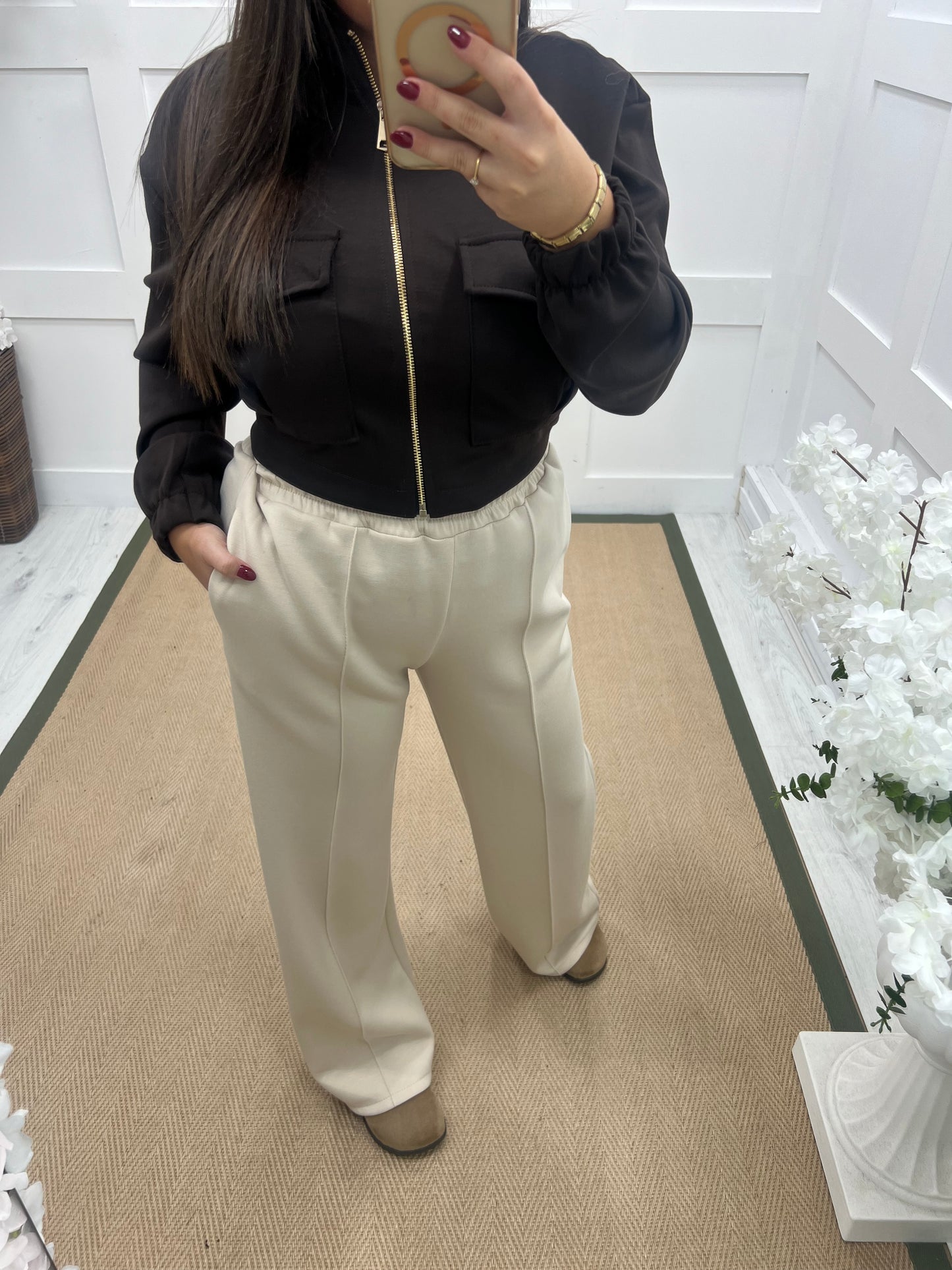 Trudy (Short): Cream stretchy wide leg pocket trousers. One size 10-16
