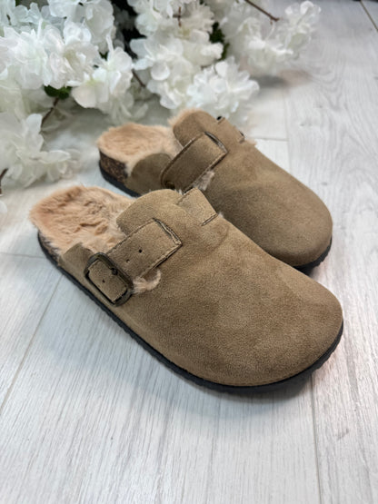 Amber: Beige faux fur sking back mule. Sizes: 3-8