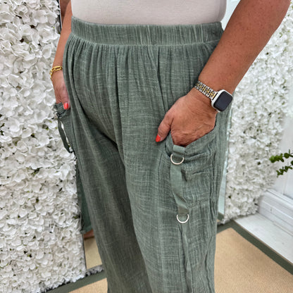 Skylar: Khaki Made in Italy cotton trousers. Sizes: 16-20