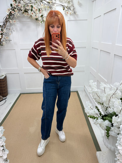 Betty: Mid denim blue barrel jeans. Sizes: 8-18