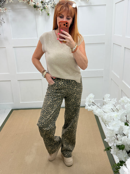 Polly: Leopard print wide leg jeans. Sizes: 8-18