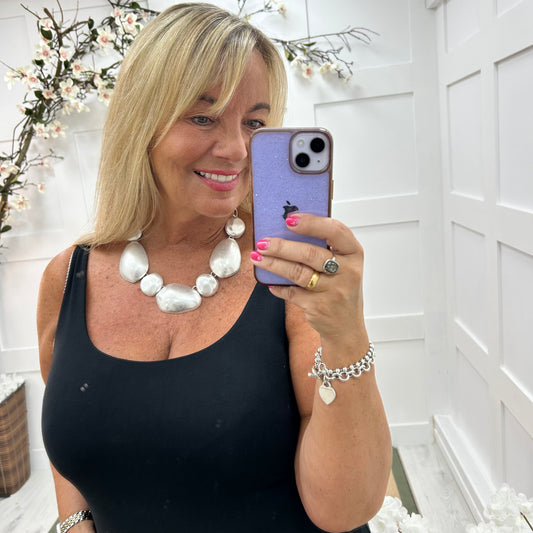 Janie: Chunky silver metal pebble necklace