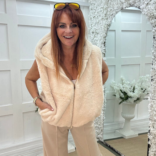 Sophie: Cream faux fur hoodie gilet. One size 12-18