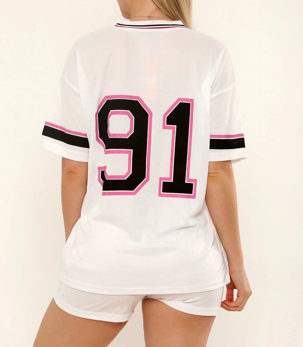 Brooklyn: White varsity LA retro sports set. Sizes: 8-22