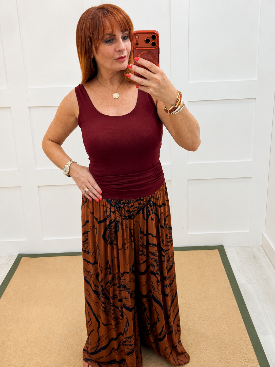 Abigail: Stretchy basic vest top. 2 sizes: Various colours