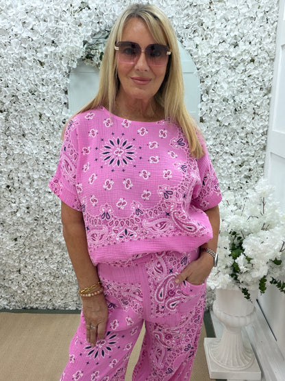 Pasha: Paisley top & trouser set. One size: 12-18. 3 colours