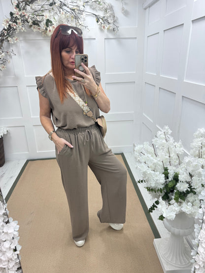 Esme: Mocha pocket wide leg trousers. One size: 12-20