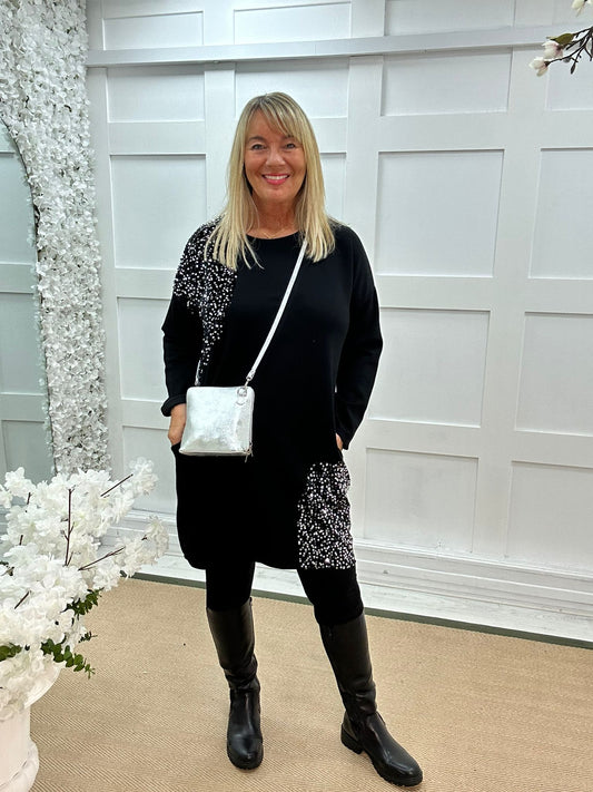 Noelle: Black sparkle tunic top. One size: 16-20