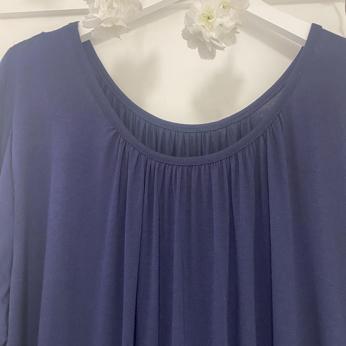 Emma: Long sleeved bubble hem top. One size 16-22