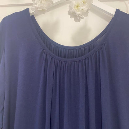 Emma: Long sleeved bubble hem top. One size 16-22