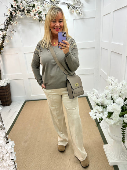 Pasha: Mocha white leopard print sequin top. One size: 12-18