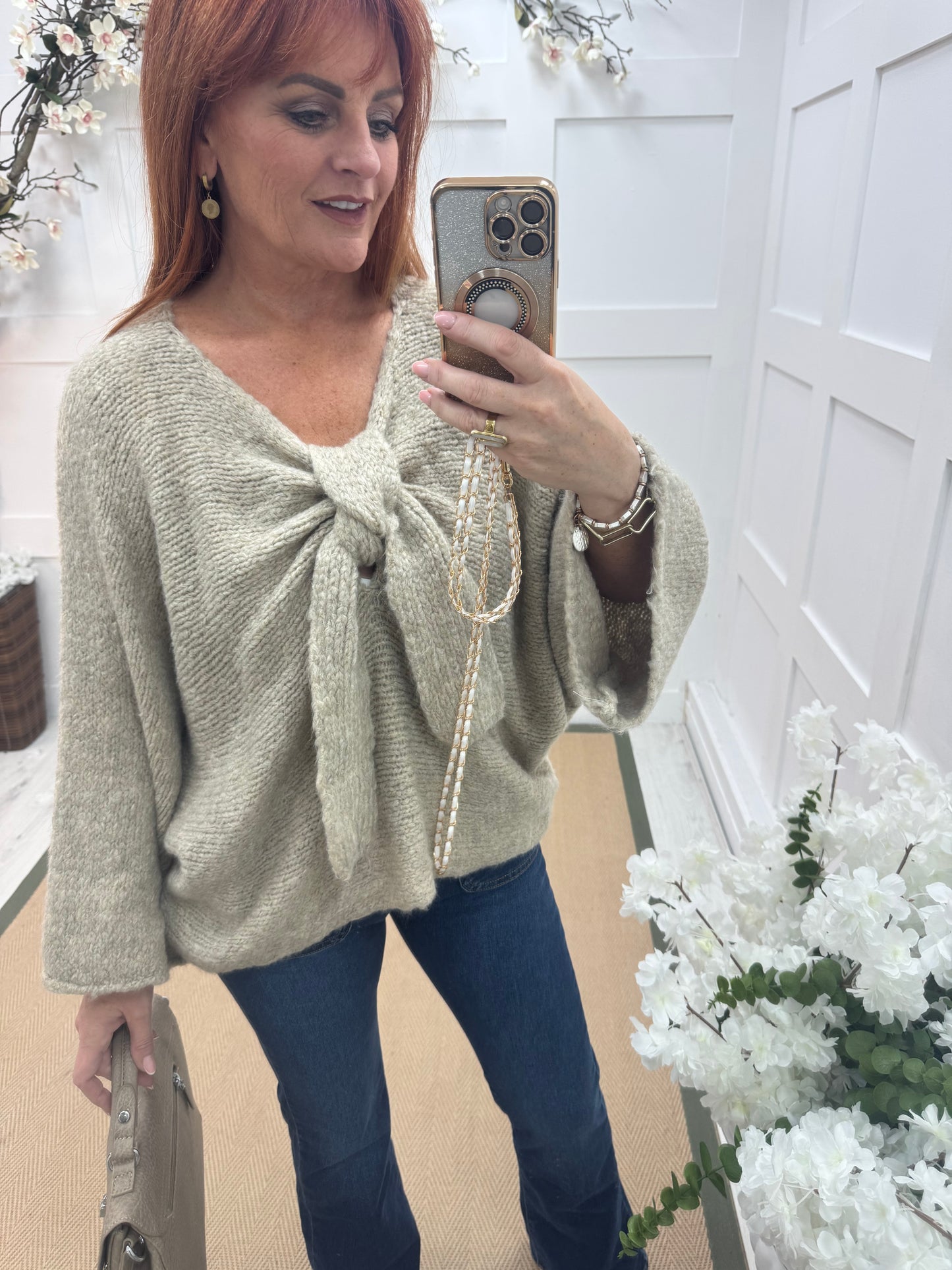 Bloom: Beige bow knitted jumper. One size: 12-18