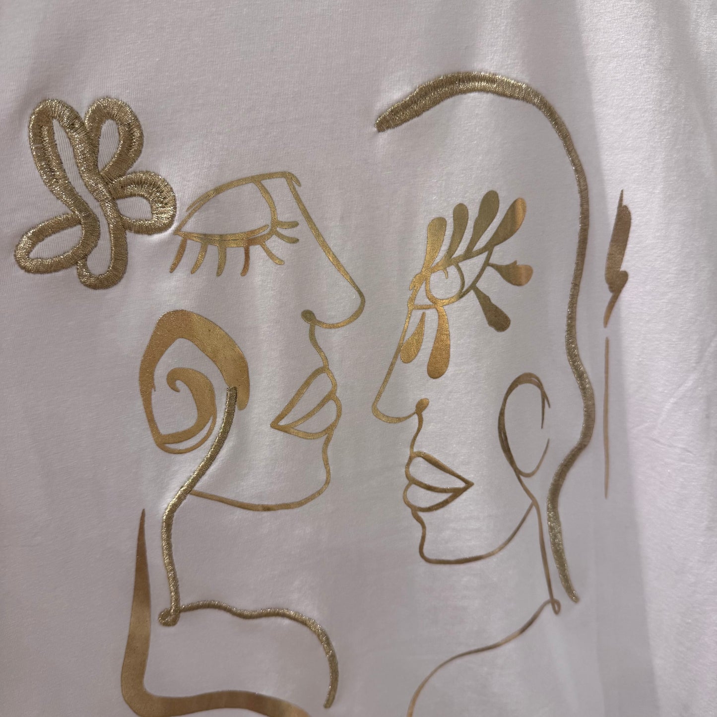 Keeley: Gold embroidered Picasso print T shirt. 2 sizes