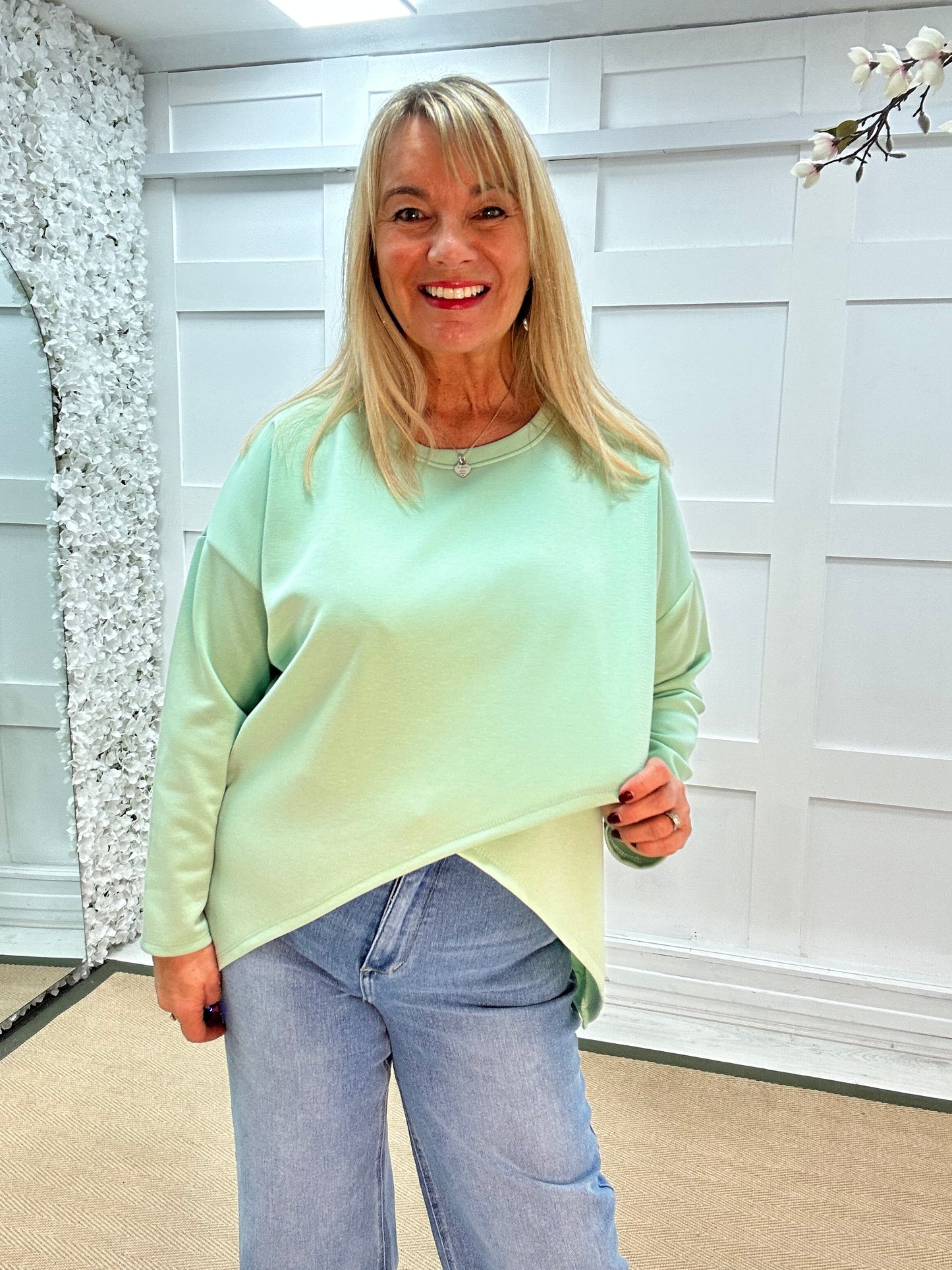Phoebe: Mint over lay front oversized top . One size: 14-18