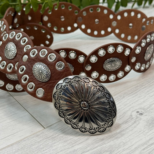 Tilly: Tan & silver cowgirl retro belt. One size: 8-16