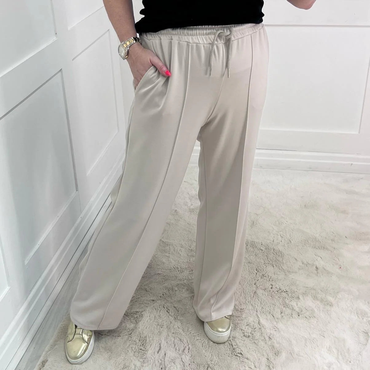 Trudy (Short): Cream stretchy wide leg pocket trousers. One size 10-16