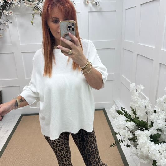 Carys: Winter white short knitted top. One size: 12-18