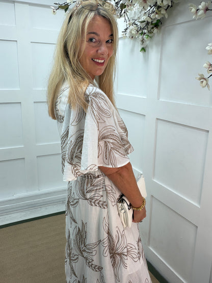 Verity: Floral embroidered maxi dress. One size: 10-16. 2 colours
