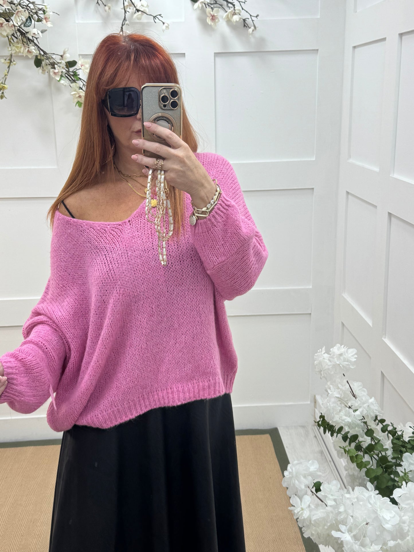 Alex: Bubblegum pink V neck knitted top. One size 14-20