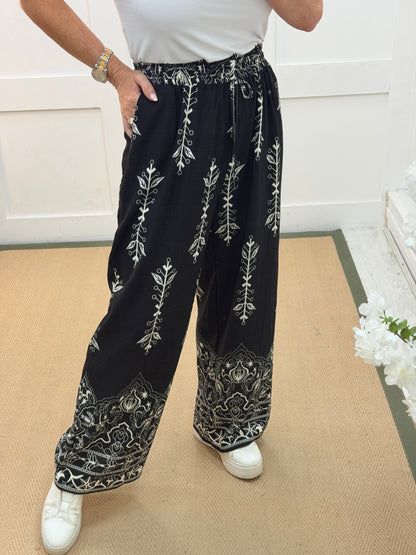 Tara: Printed wide leg stripe trousers. One size: 10-18. 3 colours