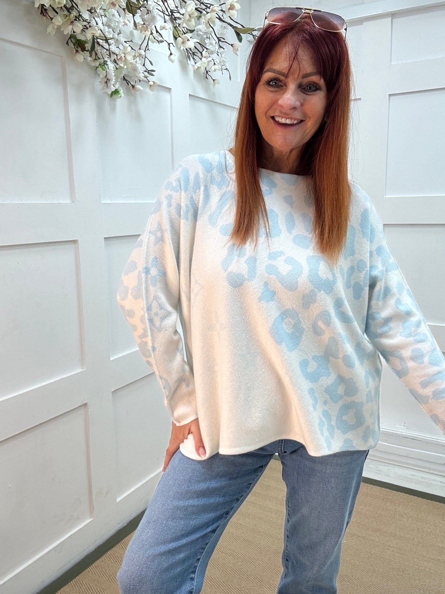 Alice: Blue & white leopard print top. One size: 12-20