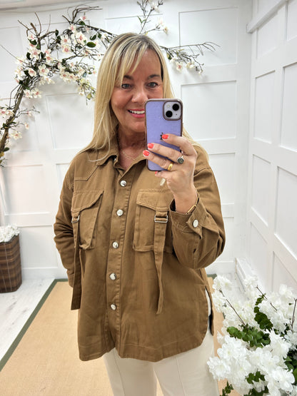 Jennie: Tan short shacket top. One size: 12-18