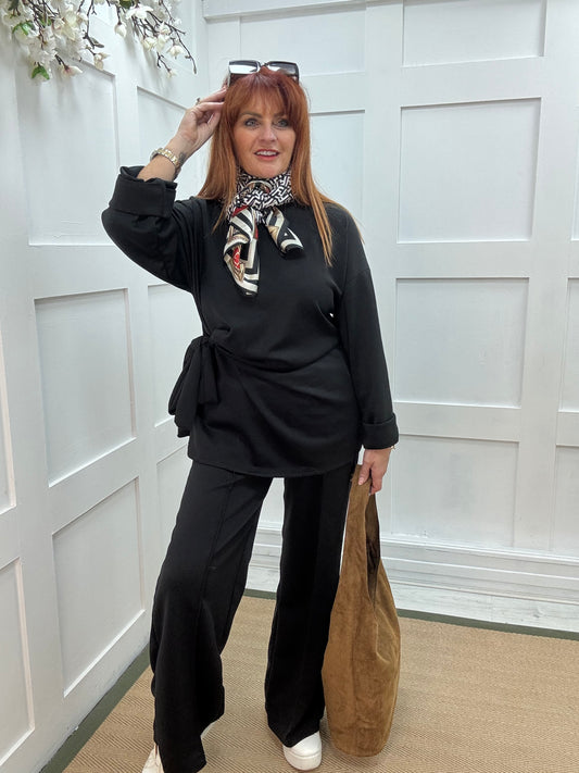 Piper: Black loungewear set. One size: 14 - 20