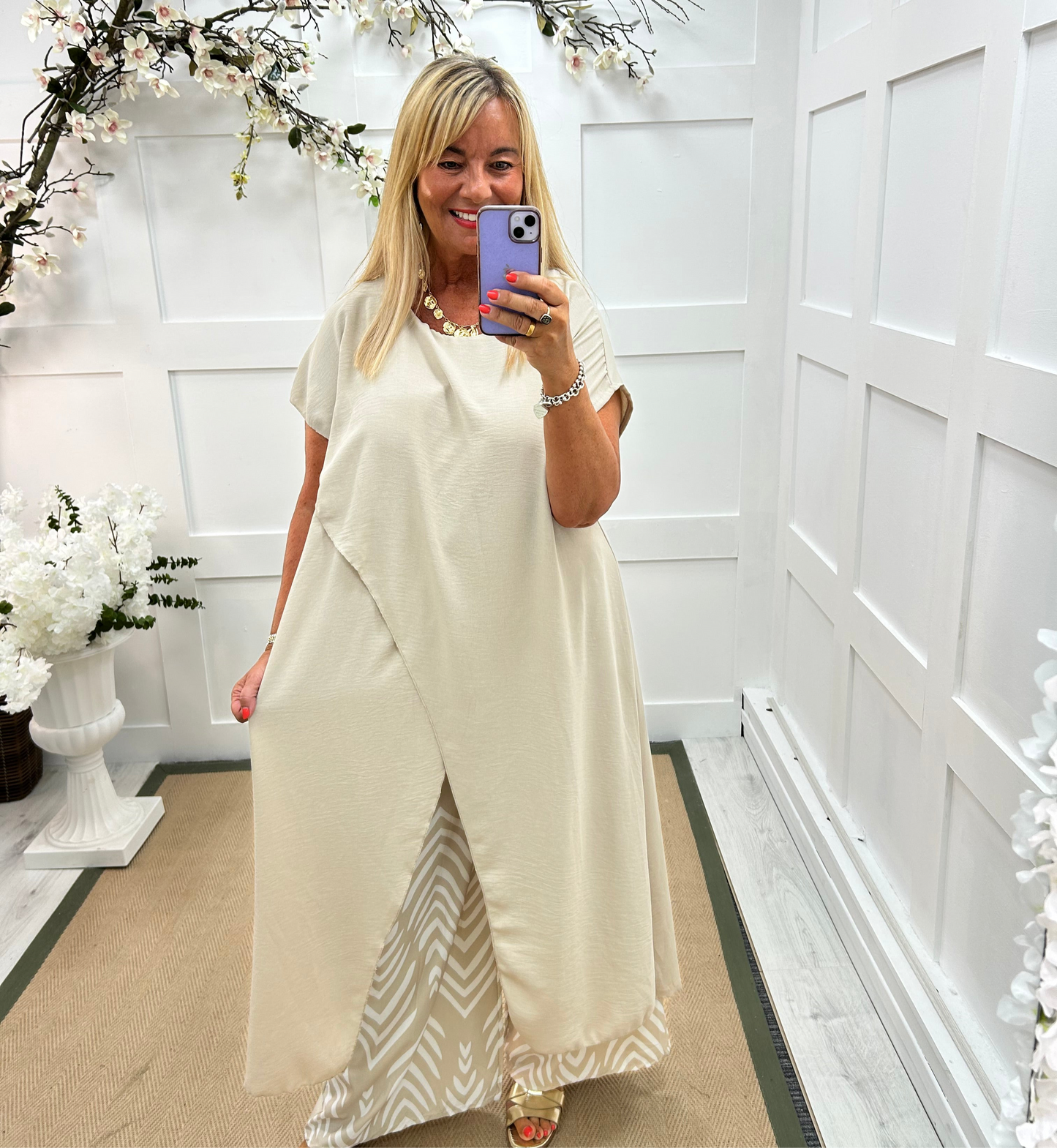 Ginny: Cream longline printed trouser co-ord set. One size: 16-20