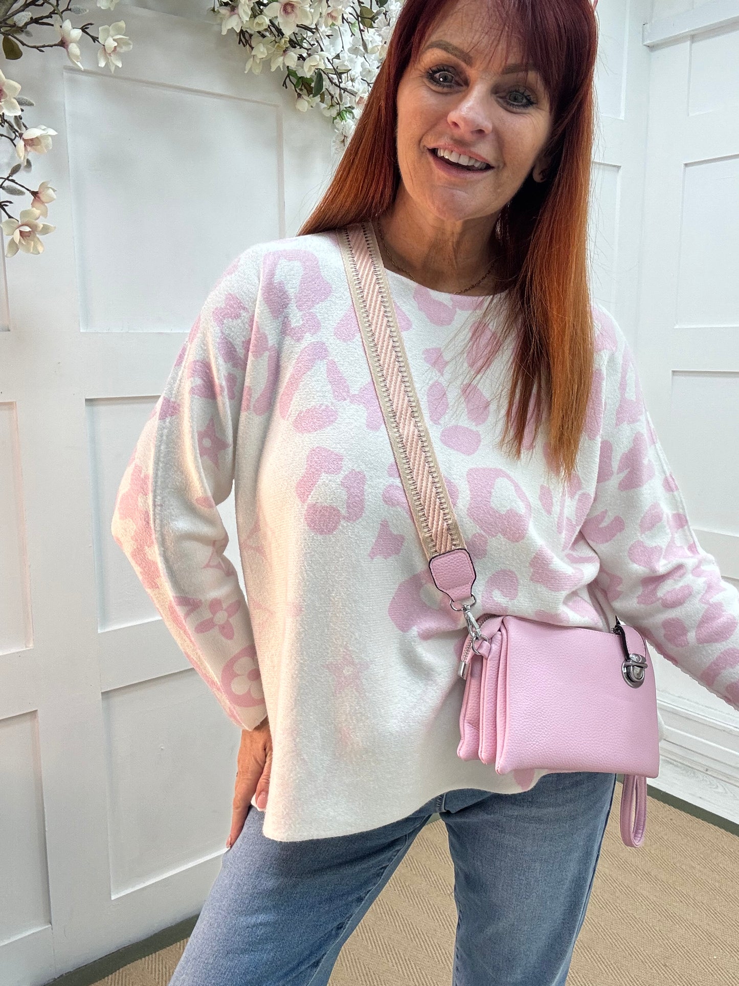 Alice: Pink & white leopard print top. One size: 12-20