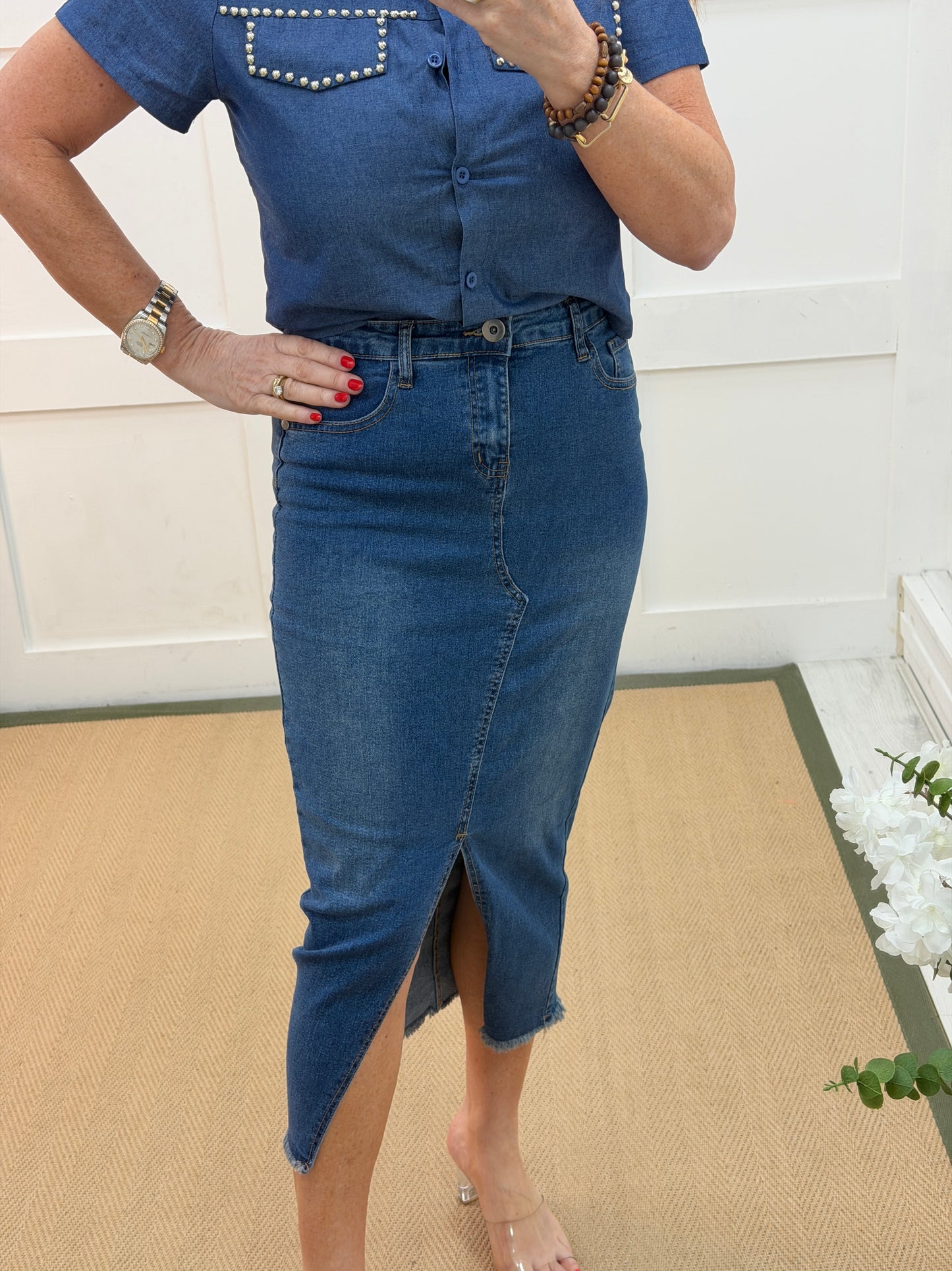 Perdy: Blue denim pencil midi skirt. 4 sizes.