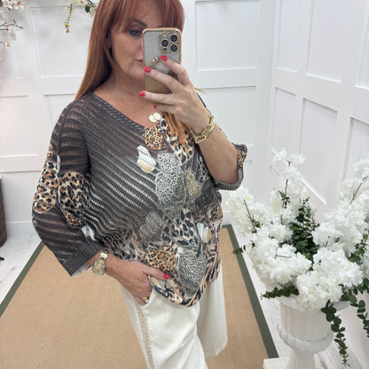 Luna: Brown leopard print heart V neck top. One size: 12-18