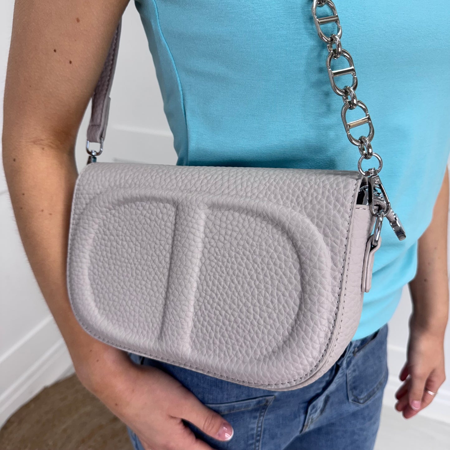 Shellie: Taupe leather look cross body/clutch bag